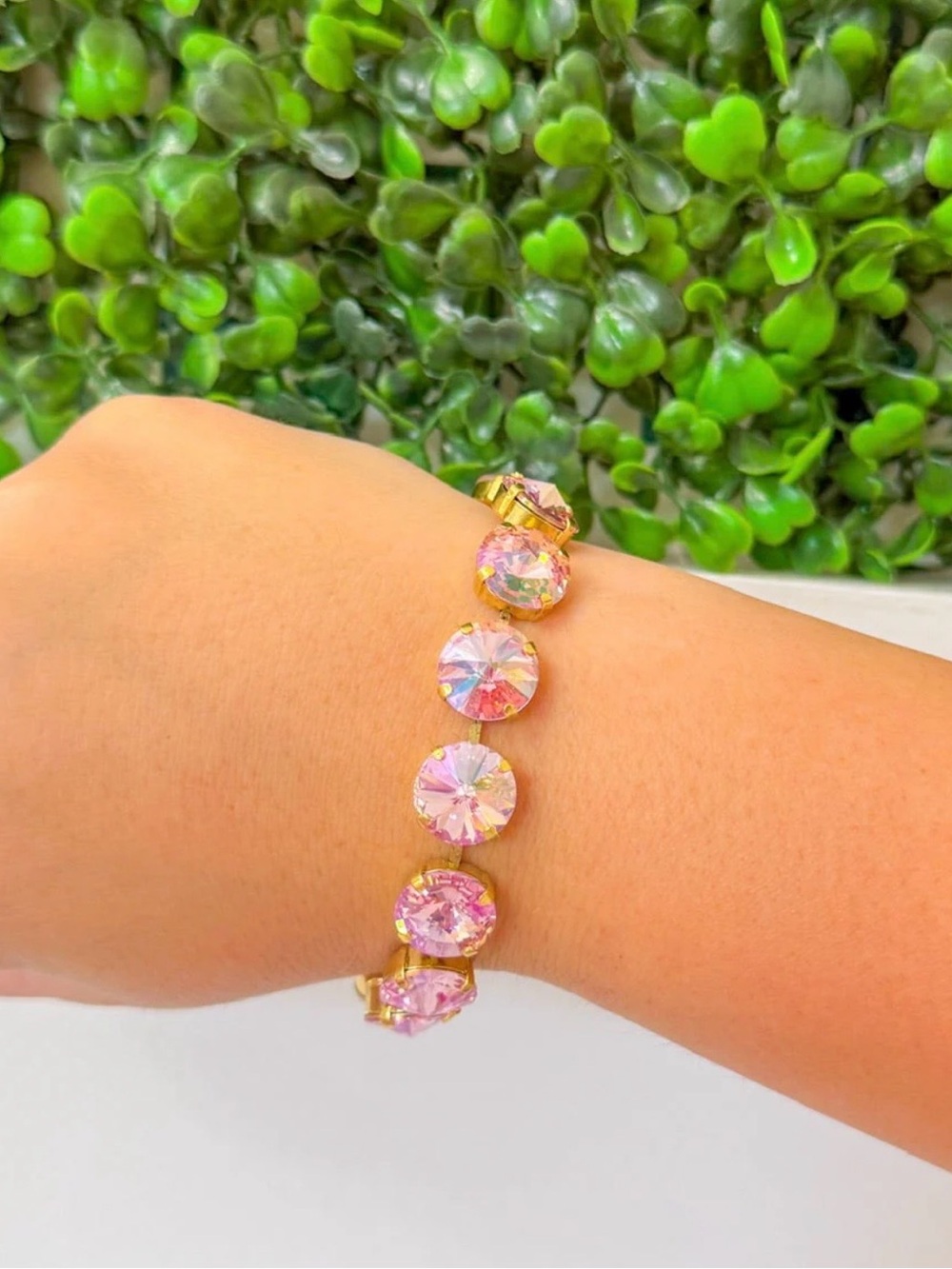 Tova Croatia with clasp light rose glimmer Bracelet